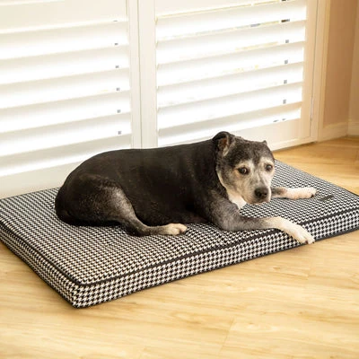 042A1845_400x Luxury Dog Crate Mattress, Houndstooth