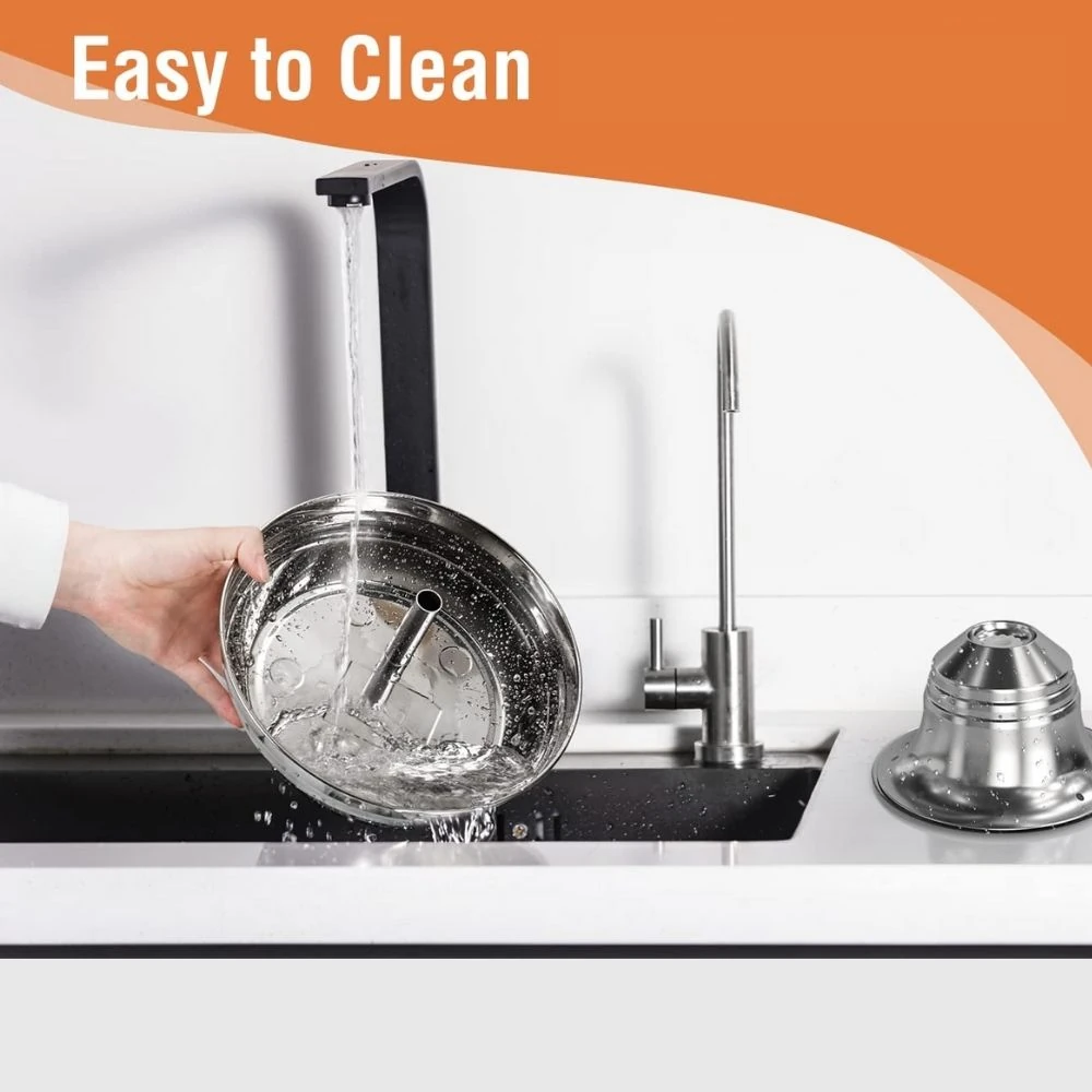 how to secure small animal carrier in car