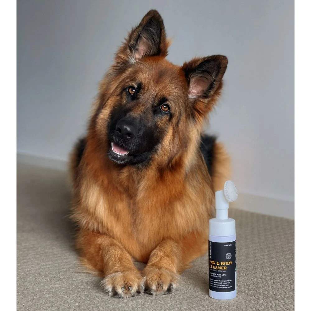 Customerphoto_2000x Essential Dog Portable Paw Cleaner