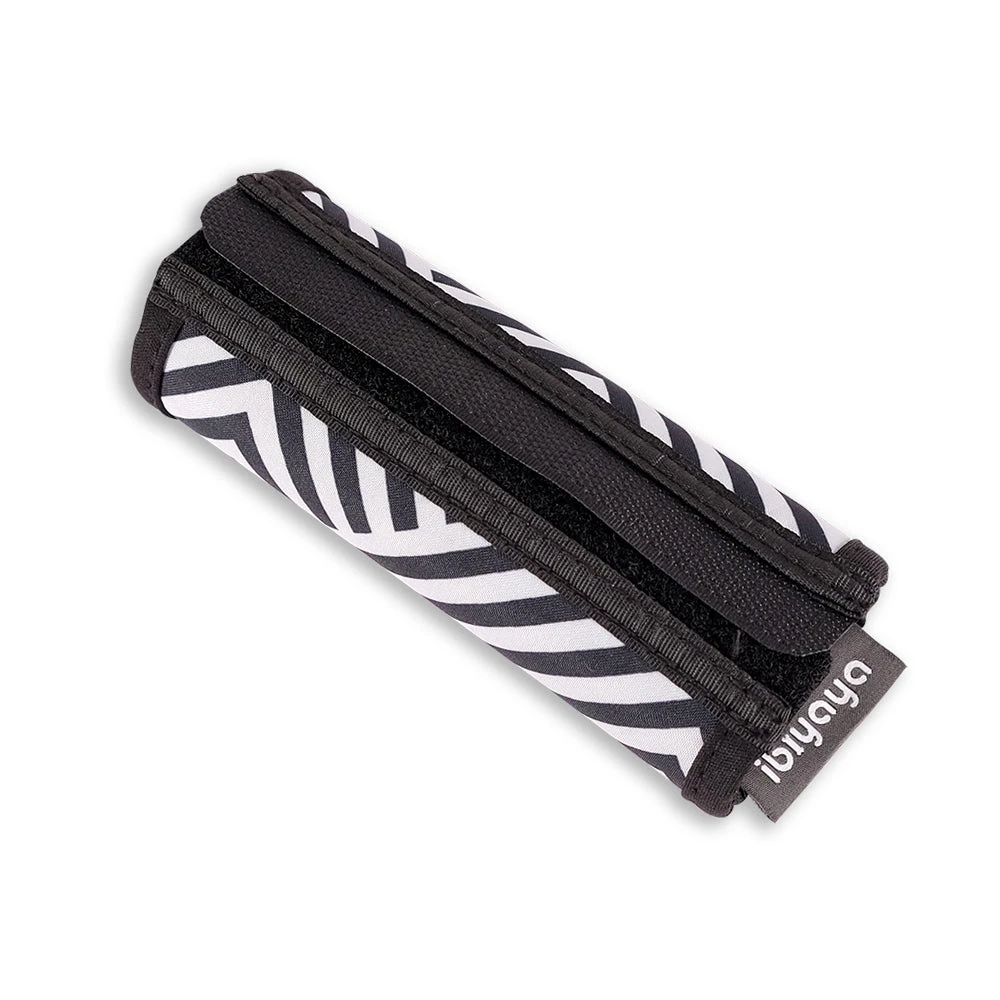 FP0027-GD_web_04_2000x Ibiyaya Pet Stroller Handle Cover, Linea